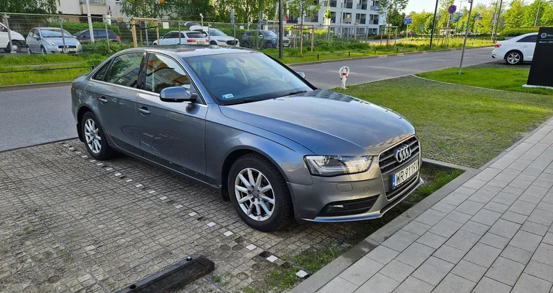 audi Audi A4 cena 54900 przebieg: 142000, rok produkcji 2013 z Warszawa